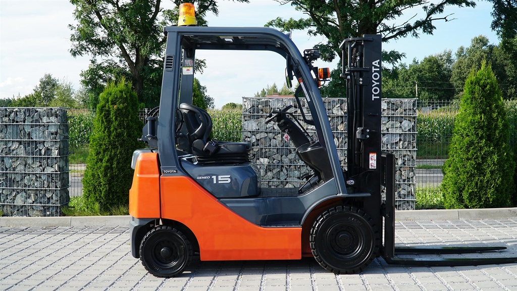 Used  forklift Toyota 02-8FG15 /#266/