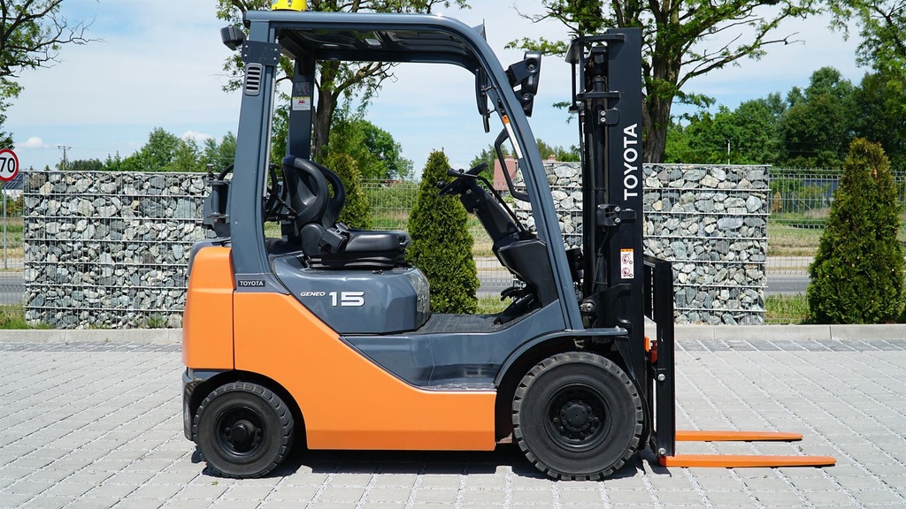 Used forklift Toyota 02-8FG15 /#5/